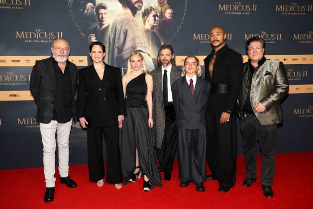 Liam Cunningham, Emily Cox, Aine Rose Daly, Tom Payne, Rosie Boore, Malick Bauer and Francis Fulton Smith at the cinema premiere of The Medicus 2 on 15 12 2025 in Cologne The Medicus 2 cinema premiere in Cologne