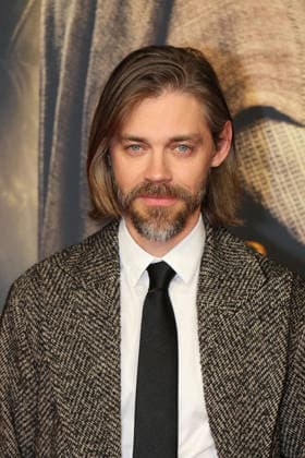 Tom Payne at the movie premiere of The Medicus 2 on 15 12 2025 in Cologne The Medicus 2 movie premiere in Cologne