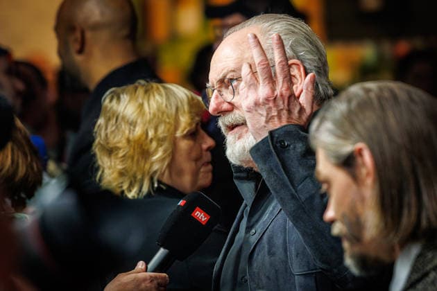 15 12 2025 Cologne World premiere of the historical film DER MEDICUS 2 at Cinedom Cologne Red Carpet Here Liam Cunningham Cologne Cinedom North Rhine-Westphalia Germany