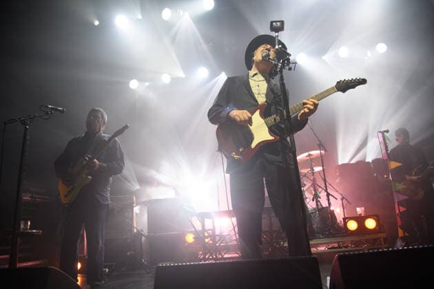 Babyshambles Perform at Koko, London Guitarist Mick Whitnall and lead singer Pete Doherty of English rock band Babyshambles performs at Koko in London, England, UK on Monday 15 December 2025., Credit:Justin Ng Avalon UK, England, London, Koko  Copyright: xJustinxNgx xAvalonx 1059587975