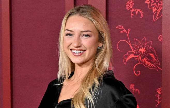 ˜The Housemaid™ Los Angeles Premiere Sydney Thomas arriving to The Housemaid Los Angeles premiere held at the TCL Chinese Theatre on December 15, 2025 in Hollywood, Ca. Hollywood TCL Chinese Theatre California USA Copyright: xStarbuck AFF-USA.COMx