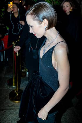 Lily Collins The cast and crew of the series Emily in Paris gather at Maxim s after the premiere of season 5 at the Grand Rex in Paris on 15 December 2025 Yoann Ouahcene Bestimage The cast and crew of the series Emily in Paris gather at Maxim s after the premiere of season 5 at the Grand Rex in Paris on 15 December 2025 Paris Bolivia  Copyright: xYoannxOuahcenex xBestimagexYoannxOuahcenex xBestimagex