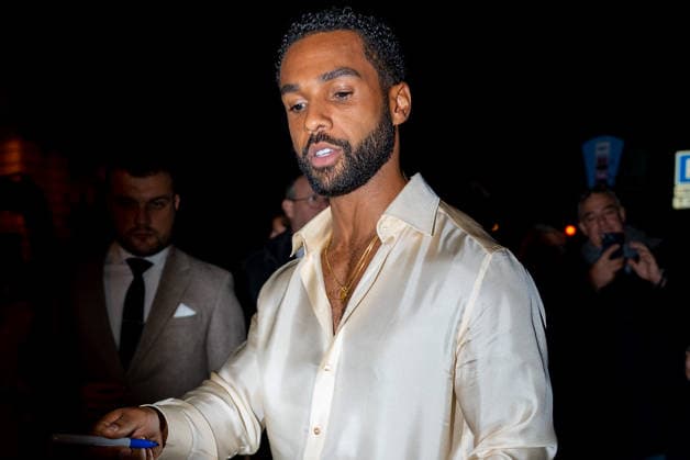 Lucien Laviscount The cast and crew of the series Emily in Paris gather at Maxim s after the premiere of season 5 at the Grand Rex in Paris on 15 December 2025 Yoann Ouahcene Bestimage The cast and crew of the series Emily in Paris gather at Maxim s after the premiere of season 5 at the Grand Rex in Paris on 15 December 2025 Paris Bolivia  Copyright: xYoannxOuahcenex xBestimagexYoannxOuahcenex xBestimagex