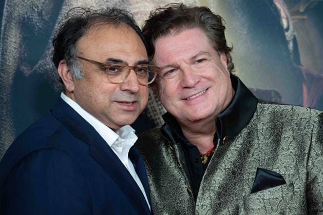 f l Walid NAKSCHBANDI, Head of Film und Medienstiftung NRW, Francis FULTON SMITH, actor, portrait, portrait, portrait, cropped single image, single motif, red carpet, red carpet show, arrival, arrival, film premiere DER MEDICUS 2 on 15 12 2025 at the Cinedom cinema in Cologne,