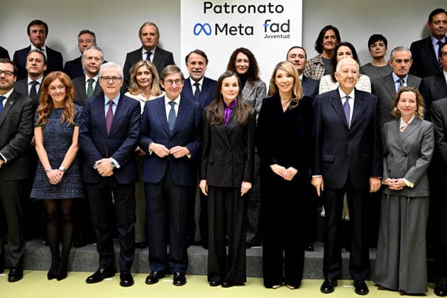 Queen Letizia chairs the meeting of the Board of Trustees of the FAD Youth Foundation The President of FAD Youth, José Ignacio Goirigolzarri, Queen Letizia and the Executive Chairman of Europa Press, Asís Martín de Cabiedes, pose for the family photo during the meeting of the Board of Trustees of the FAD Youth Foundation upon their arrival at the meeting of the Board of Trustees of the FAD Youth Foundation, December 16, 2025, in Madrid Spain Dona Letizia, Honorary President of the FAD Youth Foundation, chairs the meeting of the Board of Trustees of the institution, which will address the issue of digital security for youth REINA LETIZIA FAD JUVENTUD 16 DECEMBER 2025 José Madrid Madrid Madrid Spain Copyright: xJosà xOlivax 7172416