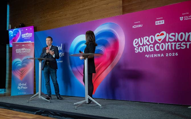 20251216 Eurovision Song Contest 2026 - ORF-Medienupdate WIEN, OESTERREICH - 16. DEZEMBER: ORF-Generaldirektor Roland Weissmann und Politikjournalistin, ORF TV-Moderatorin, Vorsitzende des Frauennetzwerk Medien und Host der Veransaltung Alexandra Maritza Wachter waehrend des Mediengespraechs anlaesslich eines ORF Updates zum 70. ESC - Eurovision Song Contest vom 12. bis zum 16. Mai 2026 in Wien im Foyer der Halle F der Wiener Stadthalle am 16. Dezember 2025 in Wien, Oesterreich. 251216_SEPA_17_017 Copyright: xIsabellexOuvrardx SEPAxMedia