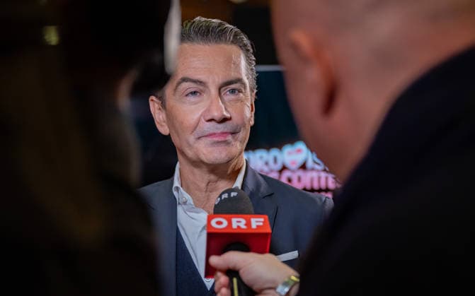 20251216 Eurovision Song Contest 2026 - ORF-Medienupdate WIEN, OESTERREICH - 16. DEZEMBER: ORF-Generaldirektor Roland Weissmann waehrend des Mediengespraechs anlaesslich eines ORF Updates zum 70. ESC - Eurovision Song Contest vom 12. bis zum 16. Mai 2026 in Wien im Foyer der Halle F der Wiener Stadthalle am 16. Dezember 2025 in Wien, Oesterreich. 251216_SEPA_17_045 Copyright: xIsabellexOuvrardx SEPAxMedia