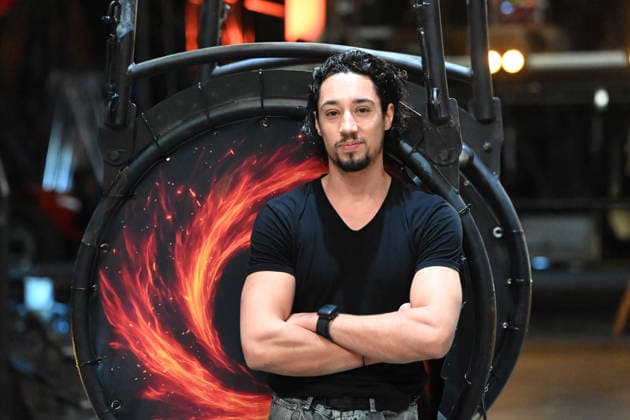 Rene CASSELLI, artist, rehearsing on the wheel of death, rehearsals for the X MAS show of Circus Flic Flac in Duisburg, Circus Flic Flac at the old freight station in Duisburg, 16 12 2025,
