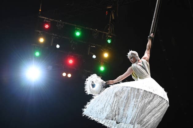 BARBETTE, Artist, Artist, rehearsing on the straps, rehearsals for the X MAS Show of Circus Flic Flac in Duisburg, Circus Flic Flac at the old train station in Duisburg, 16 12 2025,