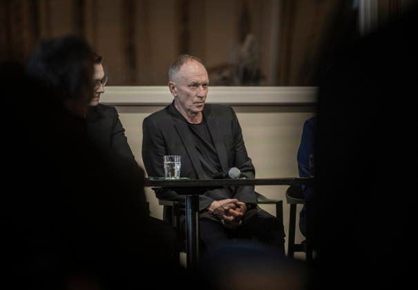 Hasko Weber becomes artistic director of the Staatsschauspiel Dresden Dresden-born Hasko Weber will be the new artistic director of the Staatsschauspiel Dresden from the 2027 28 season The Saxon state