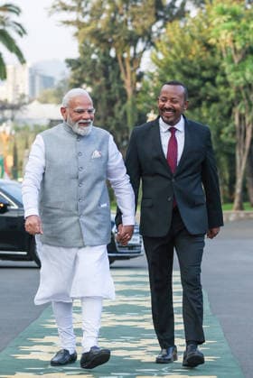 PM Modi visits Ethiopian National Palace Addis Ababa Ethiopia , Dec 16 (ANI): Prime Minister Narendra Modi, along with Ethiopian Prime Minister Abiy Ahmed Ali arrives at the Ethiopian National Palace, in Addis Ababa on Tuesday. (DPR PMO ANI Photo) Addis Ababa Ethiopia Copyright: xANIx ANI_20251216494