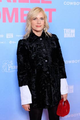 Qui Brille Au Combat - Paris Mélanie Laurent attends the photocall for the premiere of Qui Brille Au Combat at the Pathe Wepler cinema in Paris, France, on December 16, 2025. Photo by David Boyer ABACAPRESS.COM Paris France  Copyright: xBoyerxDavid ABACAx