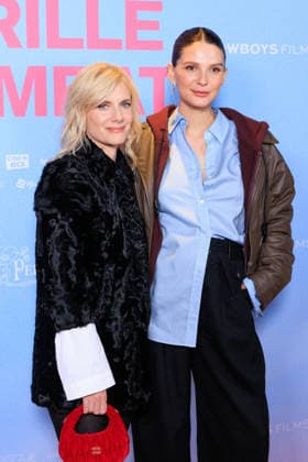 Qui Brille Au Combat - Paris Mélanie Laurent and Pregnant Josephine Japy attend the photocall for the premiere of Qui Brille Au Combat at the Pathe Wepler cinema in Paris, France, on December 16, 2025. Photo by David Boyer ABACAPRESS.COM Paris France  Copyright: xBoyerxDavid ABACAx