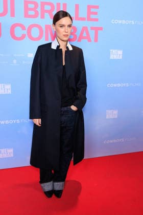 Qui Brille Au Combat - Paris Angelina Woreth attends the photocall for the premiere of Qui Brille Au Combat at the Pathe Wepler cinema in Paris, France, on December 16, 2025. Photo by David Boyer ABACAPRESS.COM Paris France  Copyright: xBoyerxDavid ABACAx