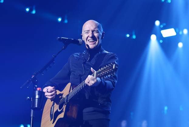 Night of the Proms Erfurt 16 12 2025, Erfurt, Messehalle, Night of the Proms Classical meets pop with musical accompaniment by the Antwerp Philharmonic Orchestra under the direction of conductor Alexandra Arrieche, great artists perform and inspire the audience in the picture Midge Ure