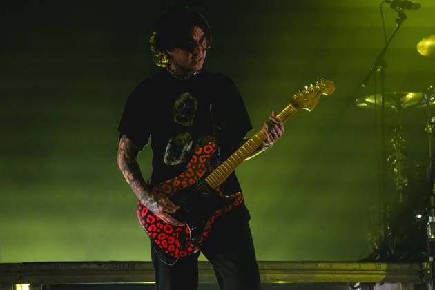 SaO PAULO, SP - 16.12.2025: SHOW PIERCE THE VEIL EM SaO PAULO - The American band Pierce The Veil, formed by guitarist and vocalist Vic Fuentes, bassist Jaime Preciado and guitarist Tony Peres, performs in Sao Paulo at Espaco Unimed on Tuesday night (16). The performance is part of the & 39;I Can& 39;t Hear You World Tour 2025& 39;. x2859747x  YurixMurakami