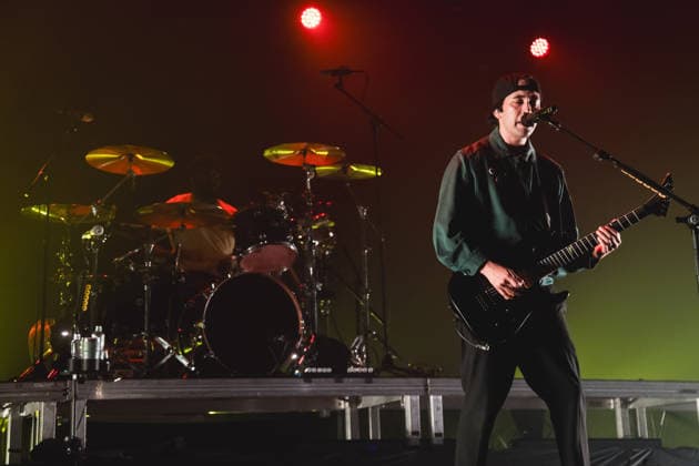 SaO PAULO, SP - 16.12.2025: SHOW PIERCE THE VEIL EM SaO PAULO - The American band Pierce The Veil, formed by guitarist and vocalist Vic Fuentes, bassist Jaime Preciado and guitarist Tony Peres, performs in Sao Paulo at Espaco Unimed on Tuesday night (16). The performance is part of the & 39;I Can& 39;t Hear You World Tour 2025& 39;. x2859748x  YurixMurakami