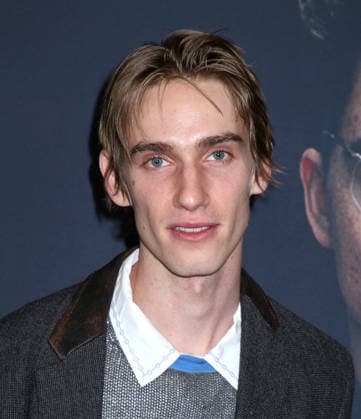 Marty Supreme New York Premiere Levon Hawke attending the Marty Supreme New York Premiere held at the Regal Times Square on December 16, 2025 in New York City, NY New York City Regal Times Square NY USA Copyright: xStevenxBergman AFF-USA.COMx