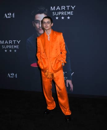December 16, 2025, New York, Ny, United States: Timothee Chalamet attends A24 s Marty Supreme New York Premiere. Held at Regal Times Square in New York. Zuma Press December 16, 2025. New York United States - ZUMAp281 20251216_zea_p281_002 Copyright: xPhotoxImagexPressx