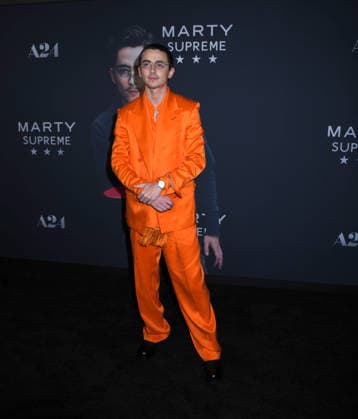 December 16, 2025, New York, Ny, United States: Timothee Chalamet attends A24 s Marty Supreme New York Premiere. Held at Regal Times Square in New York. Zuma Press December 16, 2025. New York United States - ZUMAp281 20251216_zea_p281_004 Copyright: xPhotoxImagexPressx
