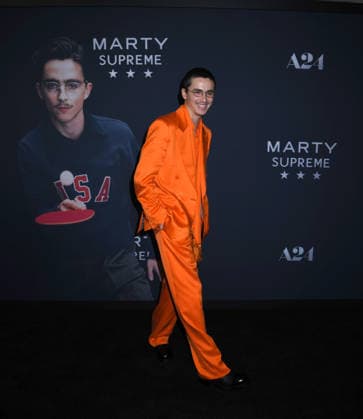 December 16, 2025, New York, Ny, United States: Timothee Chalamet attends A24 s Marty Supreme New York Premiere. Held at Regal Times Square in New York. Zuma Press December 16, 2025. New York United States - ZUMAp281 20251216_zea_p281_018 Copyright: xPhotoxImagexPressx
