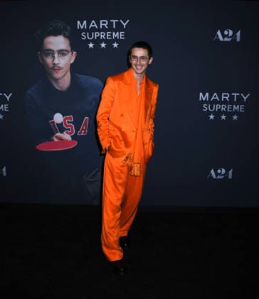 December 16, 2025, New York, Ny, United States: Timothee Chalamet attends A24 s Marty Supreme New York Premiere. Held at Regal Times Square in New York. Zuma Press December 16, 2025. New York United States - ZUMAp281 20251216_zea_p281_019 Copyright: xPhotoxImagexPressx