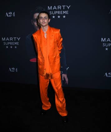 December 16, 2025, New York, Ny, United States: Timothee Chalamet attends A24 s Marty Supreme New York Premiere. Held at Regal Times Square in New York. Zuma Press December 16, 2025. New York United States - ZUMAp281 20251216_zea_p281_029 Copyright: xPhotoxImagexPressx