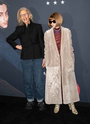 Red carpet for the New York premiere of A24 s Marty Supreme Featuring: Annie Liebowitz, Anna Wintour Where: New York, New York, United States When: 16 Dec 2025 Credit: Janet Mayer INSTARimages.com EDITORIAL USE ONLY. NOT FOR USE BY NEWSPAPERS BASED IN THE UK. Copyright: xx instar55342384