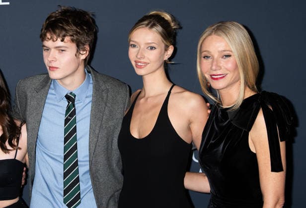Red carpet for the New York premiere of A24 s Marty Supreme Featuring: Moses Martin, Apple Martin, Gwyneth Paltrow Where: New York, New York, United States When: 16 Dec 2025 Credit: Janet Mayer INSTARimages.com EDITORIAL USE ONLY. NOT FOR USE BY NEWSPAPERS BASED IN THE UK. Copyright: xx instar55342402