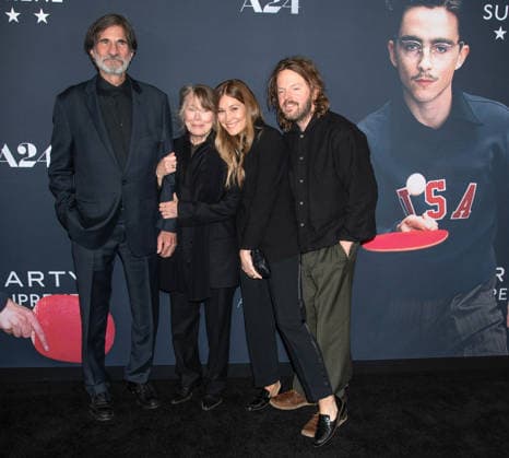Red carpet for the New York premiere of A24 s Marty Supreme Featuring: Jack Fisk, Sissy Spacek, Schuyler Fisk, Guest Where: New York, New York, United States When: 16 Dec 2025 Credit: Janet Mayer INSTARimages.com EDITORIAL USE ONLY. NOT FOR USE BY NEWSPAPERS BASED IN THE UK. Copyright: xx instar55342435