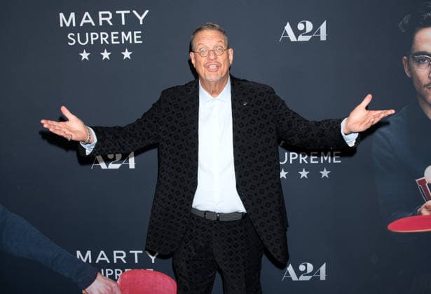 Red carpet for the New York premiere of A24 s Marty Supreme Featuring: Penn Jillette Where: New York, New York, United States When: 16 Dec 2025 Credit: Janet Mayer INSTARimages.com EDITORIAL USE ONLY. NOT FOR USE BY NEWSPAPERS BASED IN THE UK. Copyright: xx instar55342474