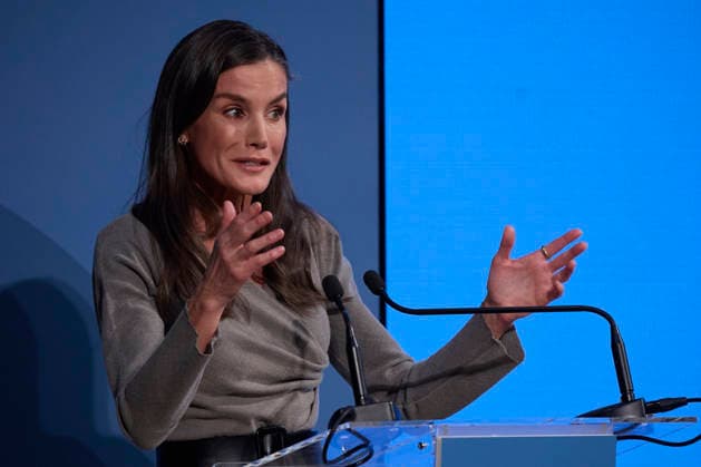 December 17, 2025, Madrid, Madrid, Spain: QUEEN LETIZIA of Spain attends the 20th anniversary of FundeuRAE Madrid Spain - ZUMAc260 20251217_zep_c260_025 Copyright: xMikexChicorrox