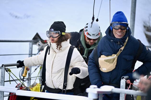 Les Arcs Film Festival - Day Five. FC LES ARCS, FRANCE - DECEMBER 17, Oulaya amamra attends his tyrolienne, the zip line during Day five of Les Arcs Film Festival on December 17, 2025 in Les Arcs, France. Photo by Franck Castel ABACAPRESS.COM Les Arcs France  Copyright: xCastelxFranck ABACAx
