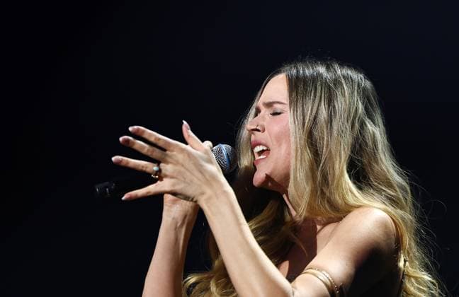 Night of the Proms Erfurt 16 12 2025, Erfurt, Messehalle, Night of the Proms Classical meets pop with musical accompaniment by the Antwerp Philharmonic Orchestra under the direction of conductor Alexandra Arrieche, great artists perform and inspire the audience in the picture Soul Pop singer Joss Stone bourgeois Joscelyn Eve Stoker