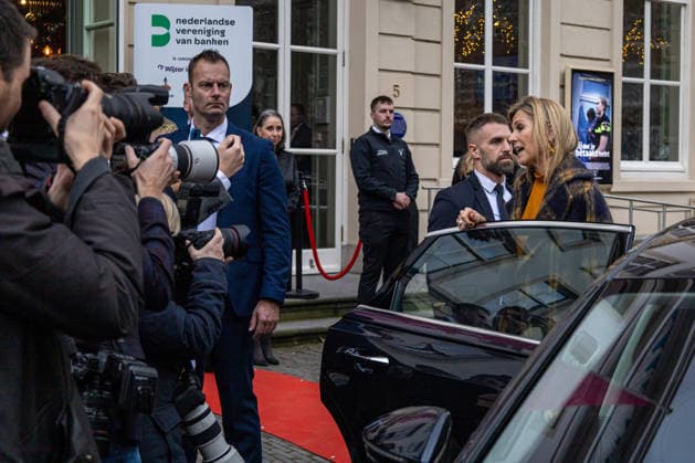 December 17, 2025, The Hague, South-Holland, Netherlands: Queen MAXIMA of the Netherlands speaks to the press at the premiere of the educational film Ã¢â‚¬oeBlij dat je betaald hebtÃ¢â‚¬Â (Ã¢â‚¬oeGlad You PaidÃ¢â‚¬Â) at Theater Diligentia in The Hague. The film was produced for the financial education program Bank voor de Klas. Queen MAXIMA is honorary chair of the Dutch financial education platforms Wijzer in geldzaken and Stichting Financieel Gezond Nederland. The Hague Netherlands - ZUMAg281 20251217_zaf_g281_004 Copyright: xStormxGroenendijkx