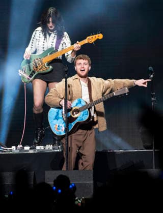 HOT 99.5 iHeartRadio Jingle Ball 2025 DC Alex Warren performs during iHeartRadio Hot 99.5 s Jingle Ball 2025 Presented By Capital One at Capital One Arena on December 16, 2025 in Washington, DC. Washington DC Capital One Arena District of Columbia USA Copyright: xLisaxWalker imageSPACEx