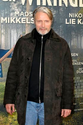 Mads Mikkelsen at the premiere of the movie Therapy for Vikings at the Delphi Filmpalast Berlin, 17 12 2025 Foto:xM.xBehrensx xFuturexImagex wikinger_5219