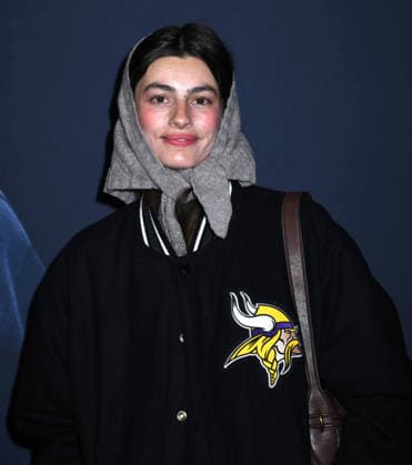 December 16, 2025, New York, Ny, United States: Diana Silvers attends A24 s Marty Supreme New York Premiere. Held at Regal Times Square in New York. Zuma Press December 16, 2025. New York United States - ZUMAp281 20251216_zea_p281_253 Copyright: xPhotoxImagexPressx