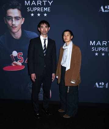 December 16, 2025, New York, Ny, United States: Koto Kawaguchi and Maiko Endo attend A24 s Marty Supreme New York Premiere. Held at Regal Times Square in New York. Zuma Press December 16, 2025. New York United States - ZUMAp281 20251216_zea_p281_275 Copyright: xPhotoxImagexPressx