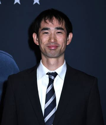 December 16, 2025, New York, Ny, United States: Koto Kawaguchi attends A24 s Marty Supreme New York Premiere. Held at Regal Times Square in New York. Zuma Press December 16, 2025. New York United States - ZUMAp281 20251216_zea_p281_278 Copyright: xPhotoxImagexPressx