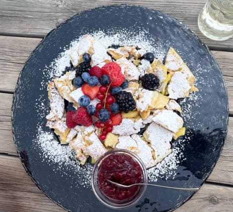Kaiserschmarn aus Südtirol - Superlecker und toll anzusehen Kaiserschmarn aus Südtirol - Superlecker und toll anzusehen (License=RF) Copyright: xZoonar.com SebastianxCzechx 24337214