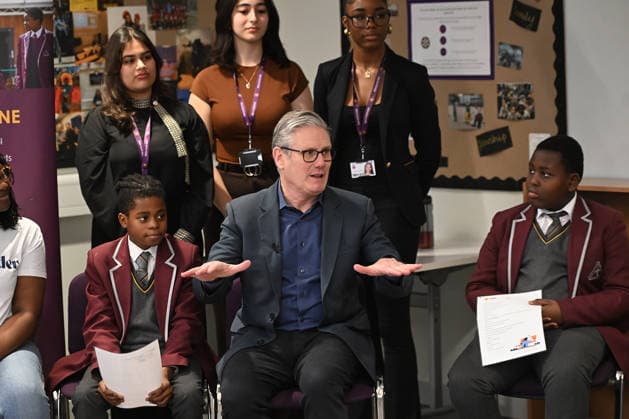 UK Prime Minister Keir Starmer visits the St Mary Magdalene school in London Pictures of the visit (stills and broadcast) are under embargo until 0001 on Thursday 18 December. ROTA Prime Minister visits a St Mary Magdalene school in London to meet with young people to discuss issues surrounding violence against women and girls . PIC: PM Starmer joined by Jess Phillips , Olivia Coleman and staff from Ã¢TenderÃ¢ take part in a session with Year 7 and 13 pupils., Credit:Eddie Mulholland Avalon UK, London  Copyright: xEddiexMulhollandx xAvalonx 1059959784