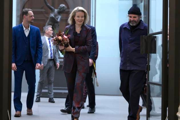 Queen Mathilde Visits Transcripts Of A Sea Exhibition GENT, BELGIUM - DECEMBER 18 : Queen Mathilde pictured visiting Transcripts Of A Sea Exhibition by photographer Stephan Vanfleteren on December 18, 2025 in Gent, Belgium, 18 12 2025 Gent Belgium  Copyright: xPhilipxReynaersx