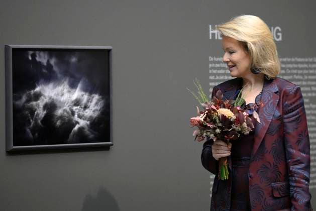 Queen Mathilde Visits Transcripts Of A Sea Exhibition GENT, BELGIUM - DECEMBER 18 : Queen Mathilde pictured visiting Transcripts Of A Sea Exhibition by photographer Stephan Vanfleteren on December 18, 2025 in Gent, Belgium, 18 12 2025 Gent Belgium  Copyright: xPhilipxReynaersx
