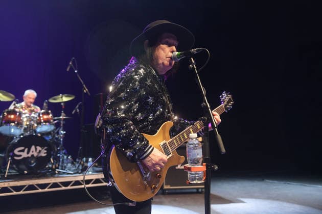 Slade performing at Shepherd™s Bush Empire LONDON, ENGLAND - DECEMBER 17: Dave Hill of ™Slade™ performing at Shepherd™s Bush Empire on December 17, 2025 in London, England. CAP MAR MAR Great Britain Copyright: xMartinxHarris CapitalxPicturesx