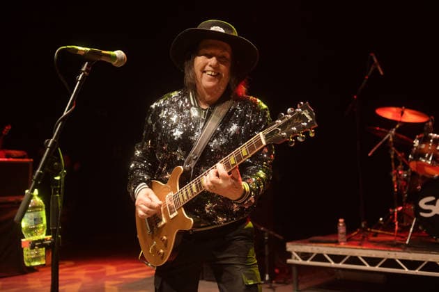 Slade performing at Shepherd™s Bush Empire LONDON, ENGLAND - DECEMBER 17: Dave Hill of ™Slade™ performing at Shepherd™s Bush Empire on December 17, 2025 in London, England. CAP MAR MAR Great Britain Copyright: xMartinxHarris CapitalxPicturesx
