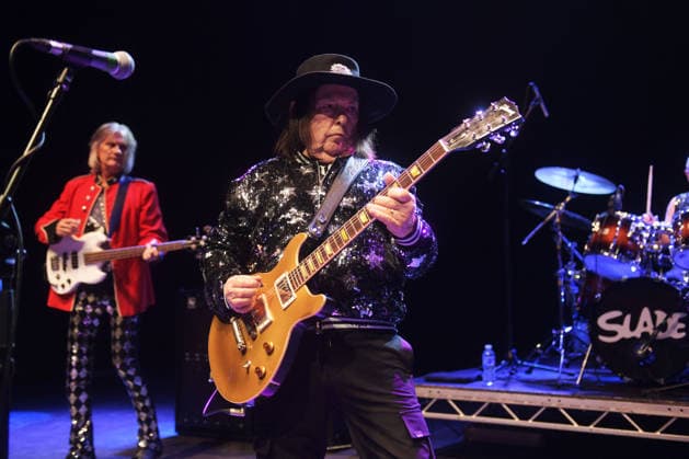 Slade performing at Shepherd™s Bush Empire LONDON, ENGLAND - DECEMBER 17: Dave Hill of ™Slade™ performing at Shepherd™s Bush Empire on December 17, 2025 in London, England. CAP MAR MAR Great Britain Copyright: xMartinxHarris CapitalxPicturesx