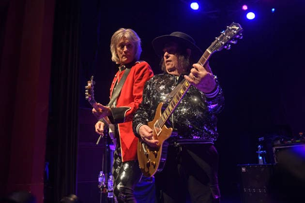 Slade performing at Shepherd™s Bush Empire LONDON, ENGLAND - DECEMBER 17: John Berry and Dave Hill of ™Slade™ performing at Shepherd™s Bush Empire on December 17, 2025 in London, England. CAP MAR MAR Great Britain Copyright: xMartinxHarris CapitalxPicturesx
