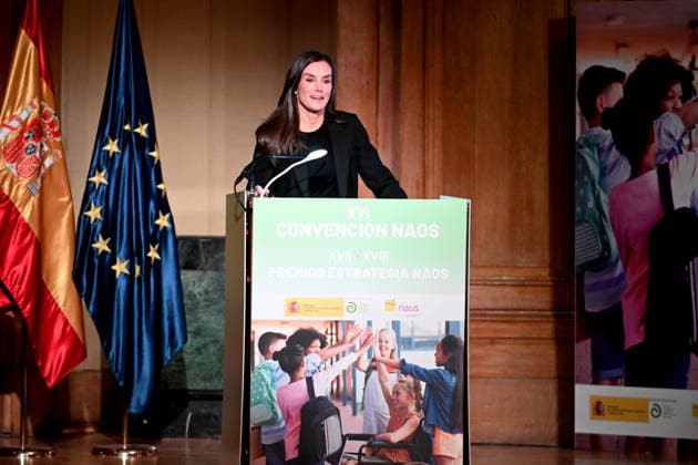 Queen Letizia presents the XVII and XVIII NAOS Strategy Awards Queen Letizia presides over the XVI NAOS Convention and presents the XVII and XVIII NAOS Strategy Awards, on December 18, 2025, in Madrid Spain These awards recognize those initiatives that, in the family and community, school, business and health spheres, contribute to achieving the objectives of the NAOS Strategy QUEEN LETIZIA NAOS AWARDS DECEMBER 18, 2025 José Madrid Madrid Madrid Spain  Copyright: xJosÃ xOlivax 7176749