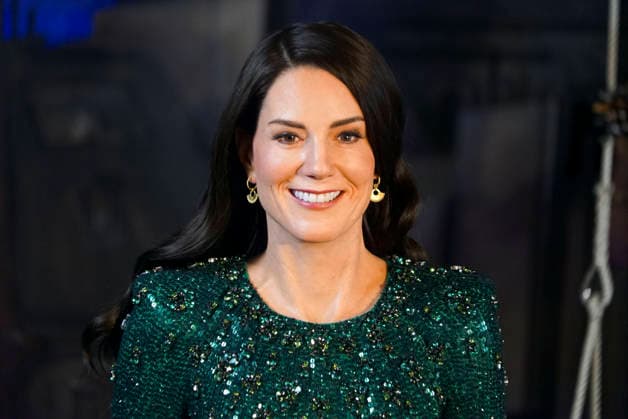 cntv HRH Catherine, Princess of Wales, GCVO, CH, Catherine Princess of Wales is a new figure in the Hamburg Wax Museum, the Panoptikum on the Reeperbahn in St Pauli The wax replica of Catherine, Princess of Wales on 18 12 2025 in Hamburg Hamburg Germany